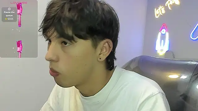 StiwenTwink online show from 01-15-26, 08:23