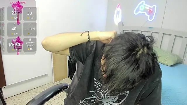 StiwenTwink online show from 12-15-25, 02:12