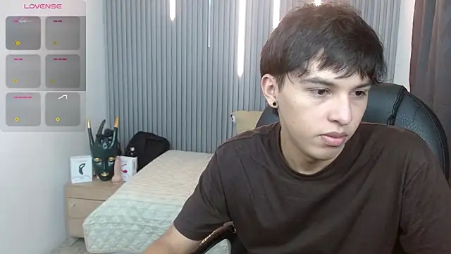 StiwenTwink online show from 06-19-26, 05:41