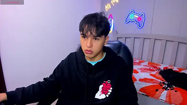 StiwenTwink online show from 10-13-25, 01:56