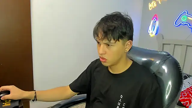 StiwenTwink online show from 11-14-25, 02:10