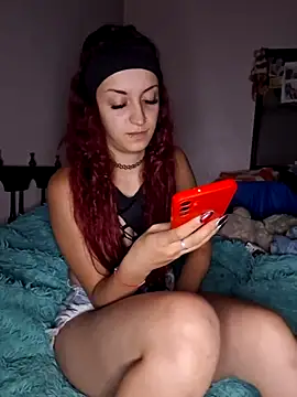 Snapshot of Sweetredevil chatting on 01-08-26, 03:34 Sweetredevil online show from 01-08-26, 03:34