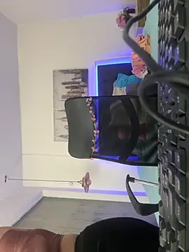 Antonella  b online show from 11-21-25, 01:43