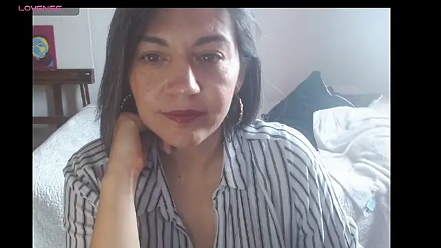 XxAntonellaxxx online show from 04-28-26, 06:45