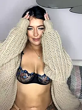 LolaReaX online show from 10-29-25, 12:15