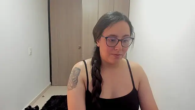Venus cat  online show from 10-13-25, 07:59