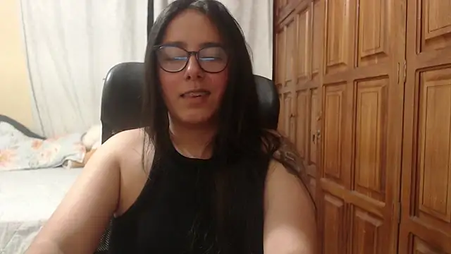 Venus cat  online show from 04-22-26, 03:13