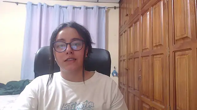 Venus cat  online show from 02-01-26, 05:27