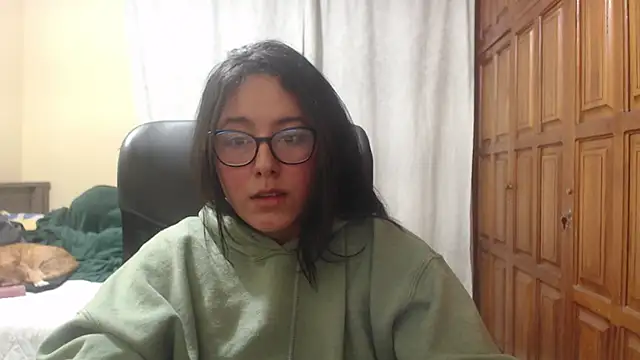 Venus cat  online show from 04-17-26, 11:18