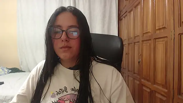 Venus cat  online show from 04-24-26, 03:08