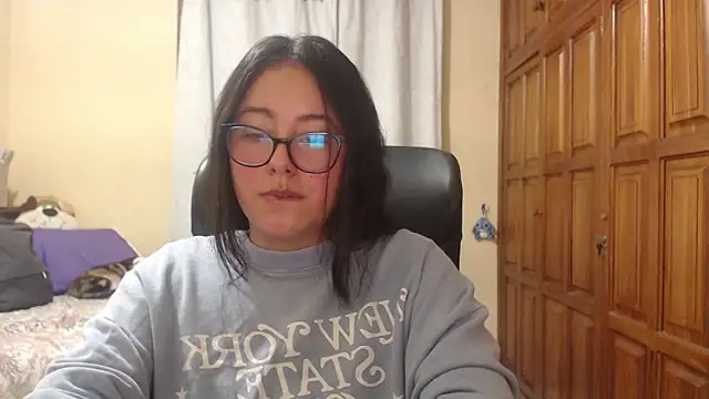 Venus cat  online show from 03-15-26, 02:51