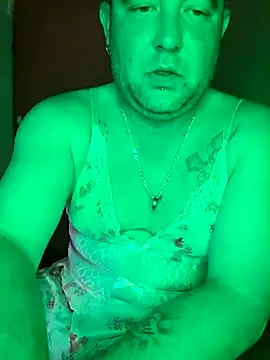 Snapshot of hot-brabo chatting on 10-17-25, 12:51 hot-brabo online show from 10-17-25, 12:51