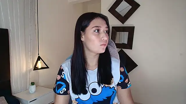Snapshot of Rubyvixxen_ chatting on 10-17-25, 03:21 Rubyvixxen  online show from 10-17-25, 03:21