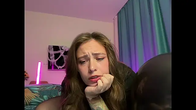 erikaa miuu online show from 10-23-25, 06:28