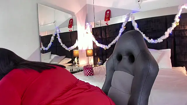 MayaCurvy online show from 11-16-25, 04:39