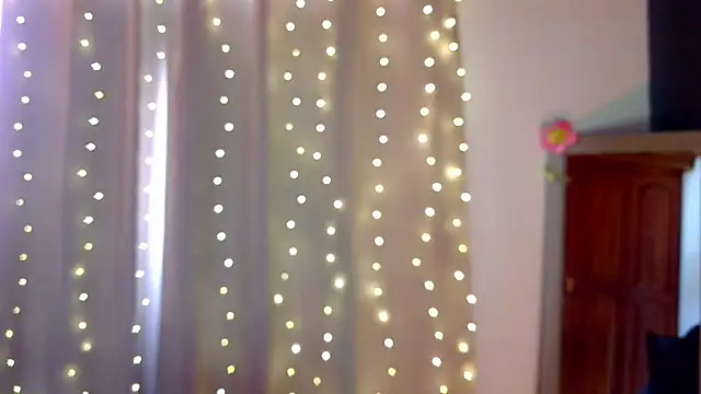 emma web  online show from 02-25-26, 04:40