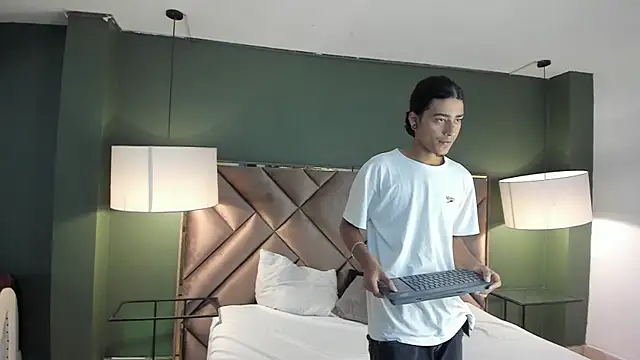 Dickie Dicking online show from 11-26-25, 08:53