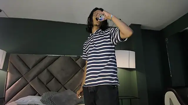 Dickie Dicking online show from 11-12-25, 10:02