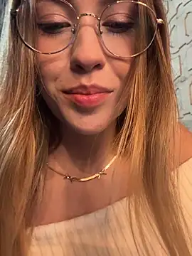 fanyabbey online show from 05-17-26, 03:50