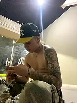 Snapshot of jeff2995_ chatting on 10-29-25, 06:45 jeff2995 online show from 10-29-25, 06:45