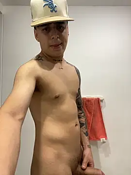 Snapshot of jeff2995_ chatting on 11-11-25, 04:18 jeff2995 online show from 11-11-25, 04:18