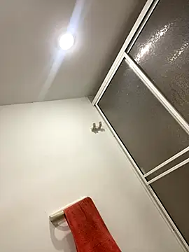 Snapshot of jeff2995_ chatting on 11-05-25, 05:32 jeff2995 online show from 11-05-25, 05:32