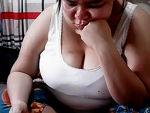 HornyPussie69 online show from 04-09-26, 12:45