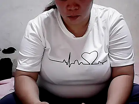 HornyPussie69 online show from 02-25-26, 12:22