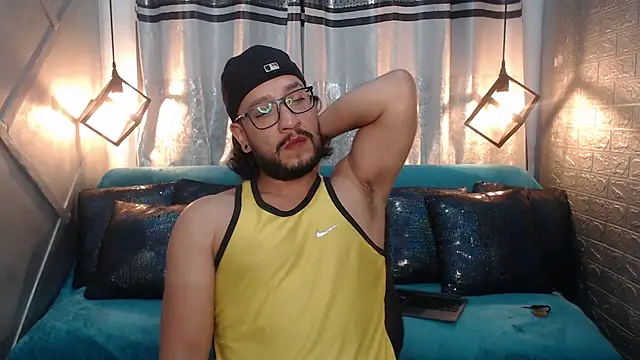 Ethan w12 online show from 10-15-25, 01:04