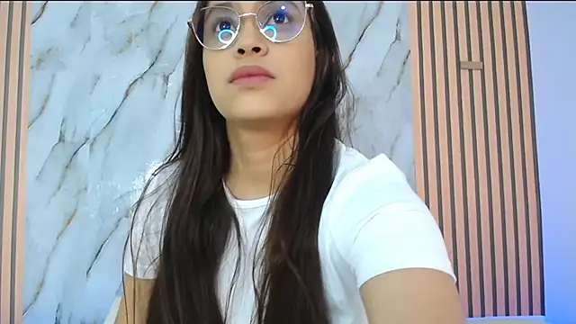 PiaGelvez online show from 11-19-25, 11:16