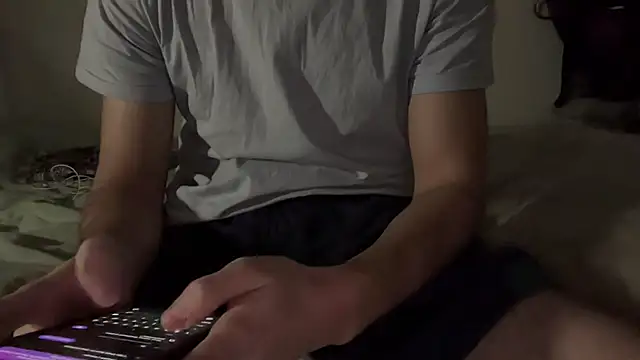 Snapshot of ncjuice_ chatting on 11-14-25, 12:58 ncjuice online show from 11-14-25, 12:58