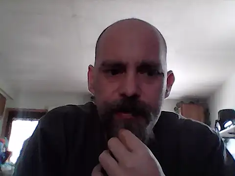 Snapshot of crazyheratic8 chatting on 02-28-26, 04:17 crazyheratic8 online show from 02-28-26, 04:17