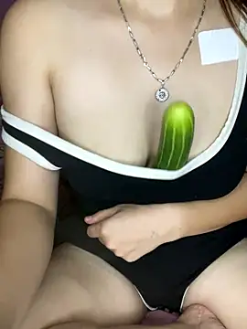 Snapshot of Nhim_xynk chatting on 10-10-25, 05:19 Nhim xynk online show from 10-10-25, 05:19