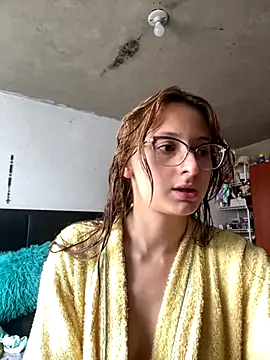 imariahot online show from 10-08-25, 03:24