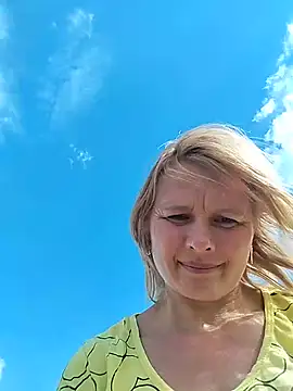 Masha412111 online show from 07-12-26, 02:07
