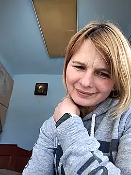 Masha412111 online show from 02-10-26, 10:47