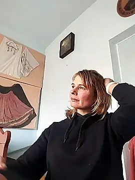 Masha412111 online show from 12-15-25, 09:37