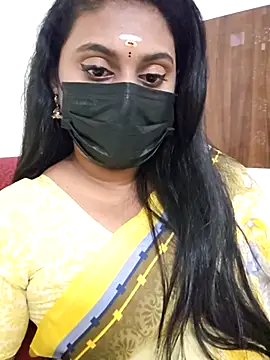 Snapshot of Dheronika_sweetie chatting on 10-08-25, 01:34 Dheronika sweetie online show from 10-08-25, 01:34