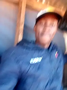 Snapshot of lefalamangmo chatting on 10-28-25, 09:08 lefalamangmo online show from 10-28-25, 09:08