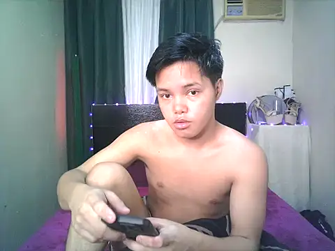Snapshot of hot_babyboy26 chatting on 10-10-25, 10:27 hot babyboy26 online show from 10-10-25, 10:27