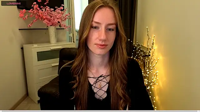 GoldenRose  online show from 05-27-26, 11:50