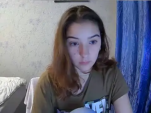 Snapshot of Ali_Kisa chatting on 10-17-25, 04:09 Ali Kisa online show from 10-17-25, 04:09