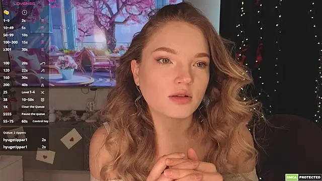 JulieLupo online show from 04-07-26, 06:48