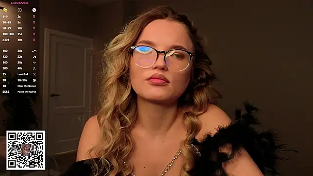 JulieLupo online show from 01-09-26, 06:09