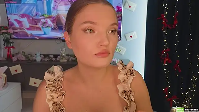 JulieLupo online show from 04-09-26, 06:41