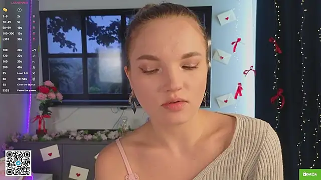 JulieLupo online show from 03-12-26, 06:06