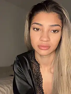 Honeyyyxo online show from 01-09-26, 06:20