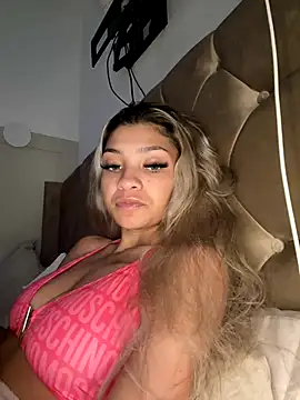 Honeyyyxo online show from 10-29-25, 03:11