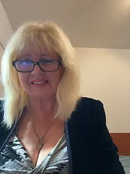 BoloshkaBlonda online show from 10-27-25, 05:36