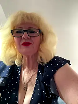 BoloshkaBlonda online show from 10-22-25, 07:52